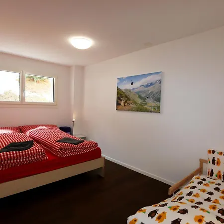 Perrine 1: Modern 3-room *